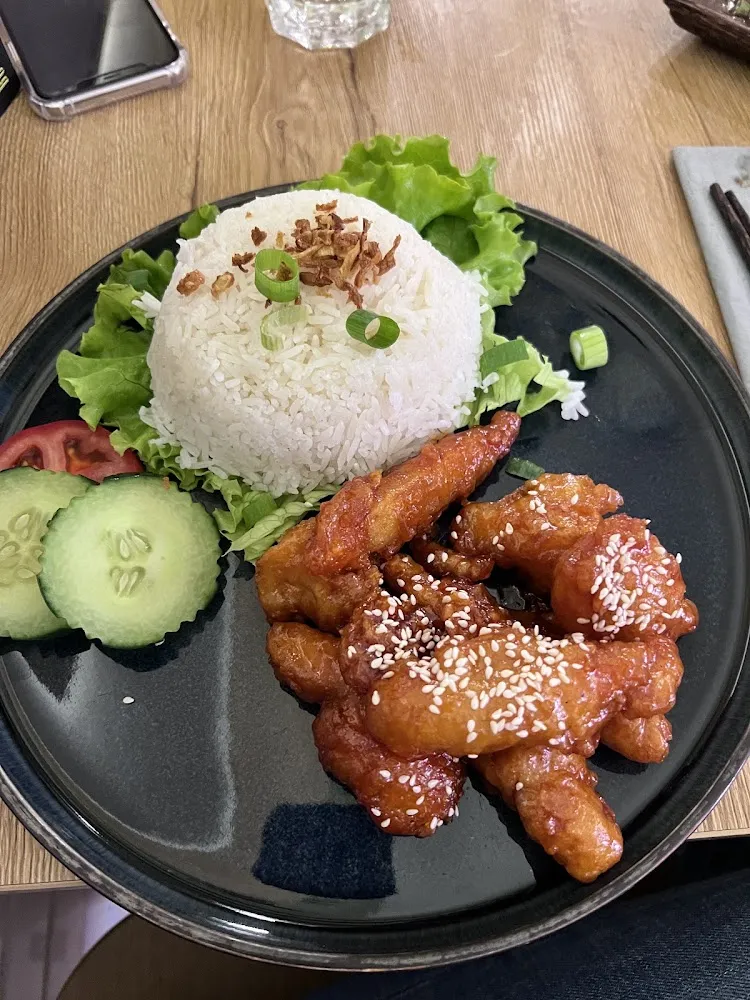 Poulet Croustillant Accompagné de Riz